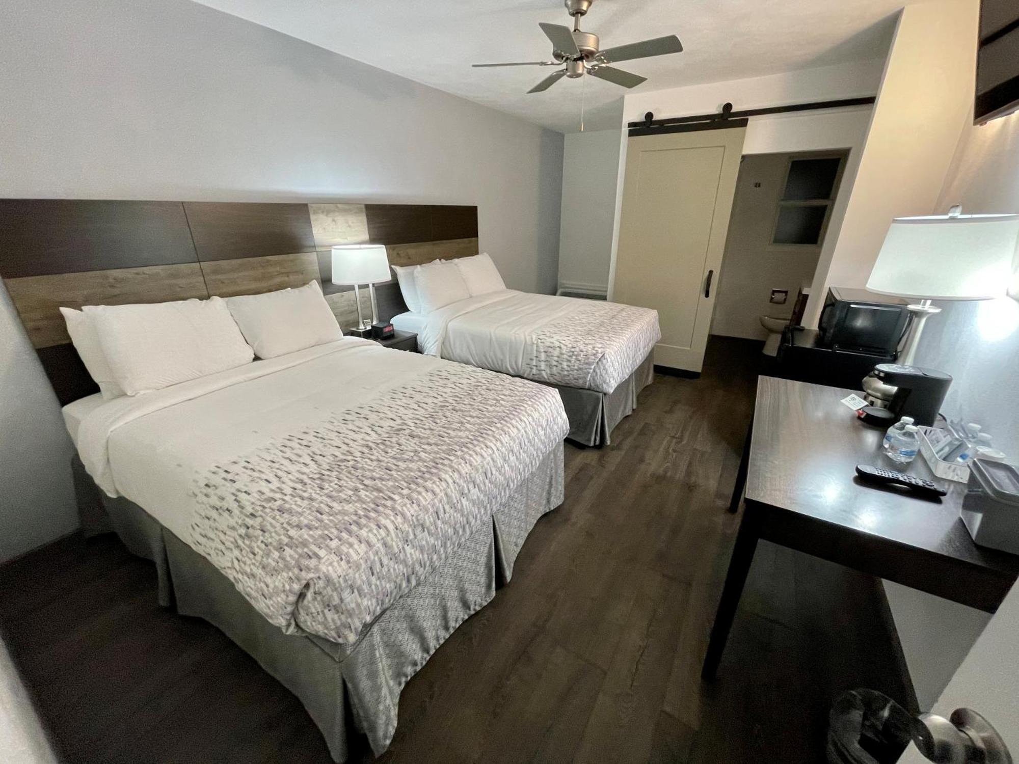 Sunset Motel Waterloo Εξωτερικό φωτογραφία